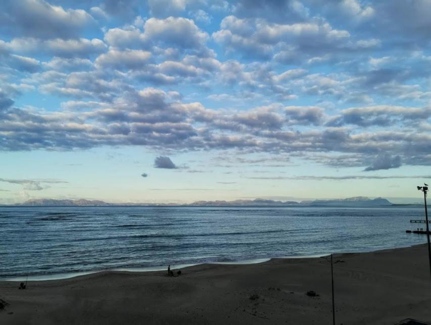 On The Beach At สตรานด์ ภายนอก รูปภาพ